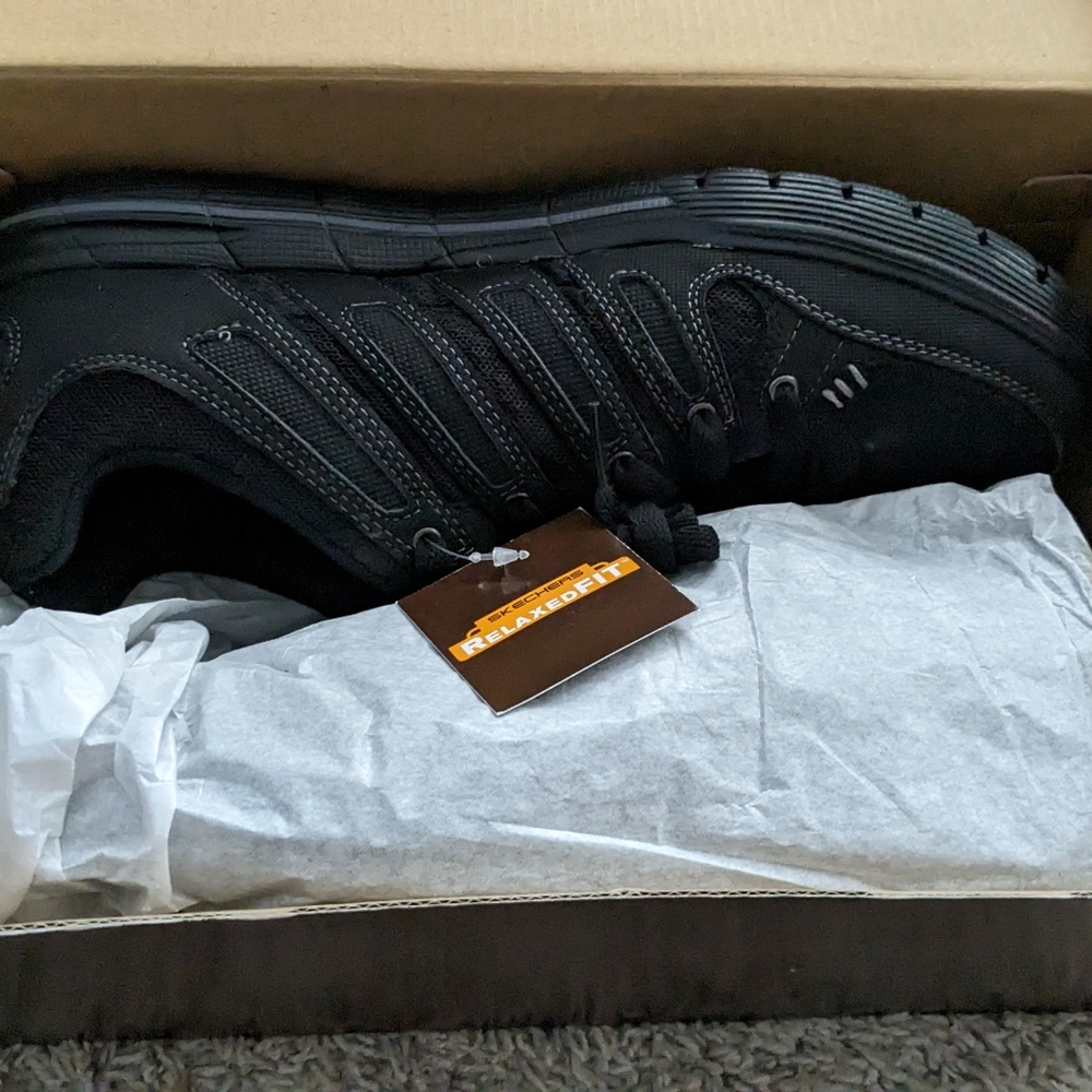 Skechers Arcade II Relaxed Fit Black Shoes Size 9 M